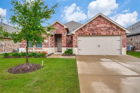 611 Gallop Dr, Princeton, TX 75407