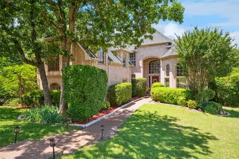 2305 Creekedge Ct, Corinth, TX 76210