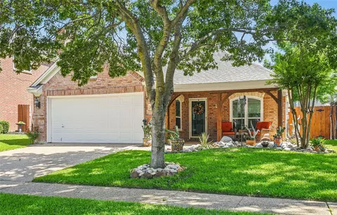 2445 Aberdeen Dr, Bedford, TX 76021