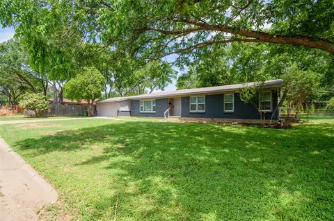 6917 Richlynn Ter, Richland Hills, TX 76118