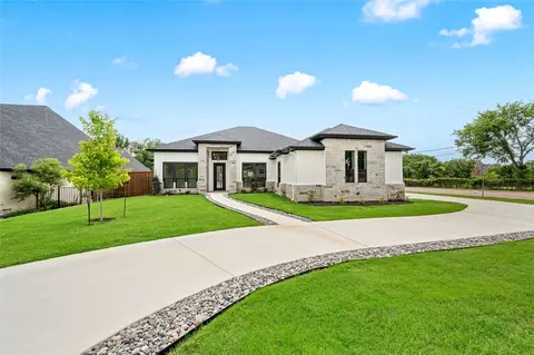 7900 Turner Dr, North Richland Hills, TX 76182