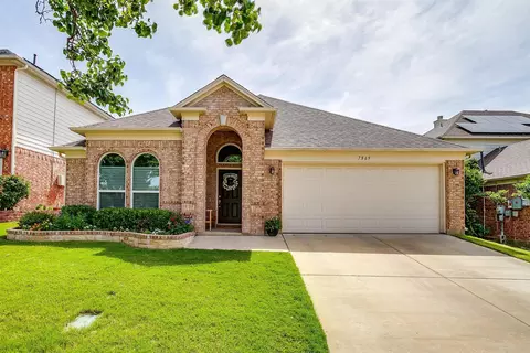 7869 Orland Park Cir, Fort Worth, TX 76137