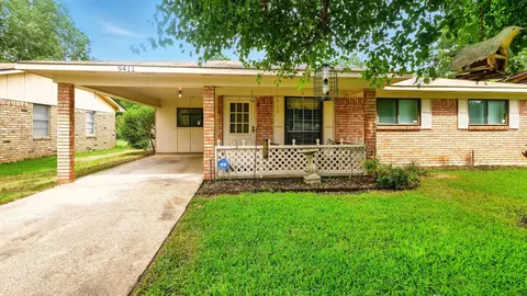 9411 Jessica Dr, Shreveport, LA 71106