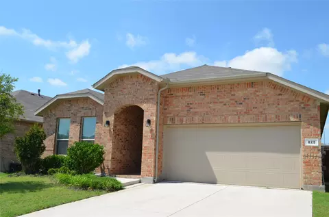 825 Blackhorse Trl, Northlake, TX 76247