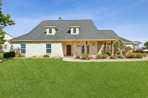 3213 Lakeway Dr, Weatherford, TX 76087