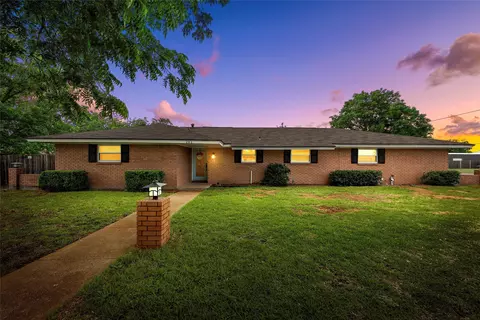 201 Randy Dr, Woodway, TX 76712