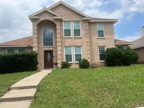 2225 W Appaloosa Dr, Lancaster, TX 75146