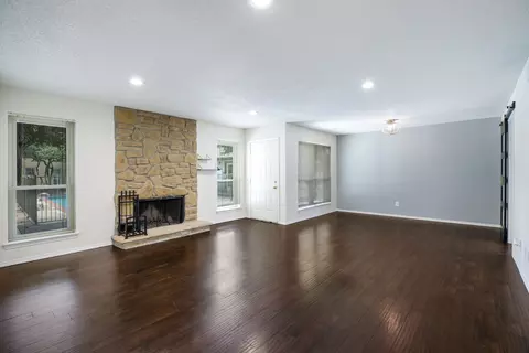 10650 Steppington Dr #149, Dallas, TX 75230