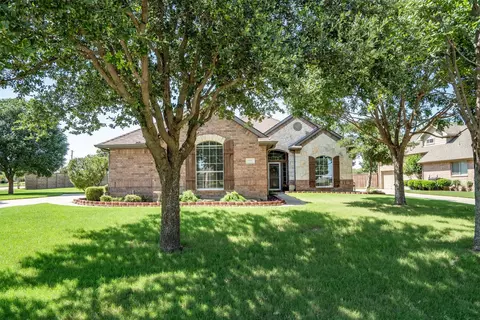 101 Indian Paint Dr, Justin, TX 76247