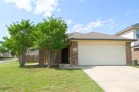 3501 Columbus St, Gainesville, TX 76240