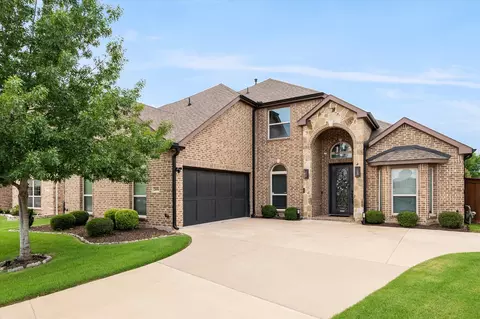 2604 Grand Colonial St, Grand Prairie, TX 75054