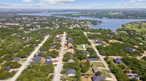 5634 Lone Star Cir, Granbury, TX 76048
