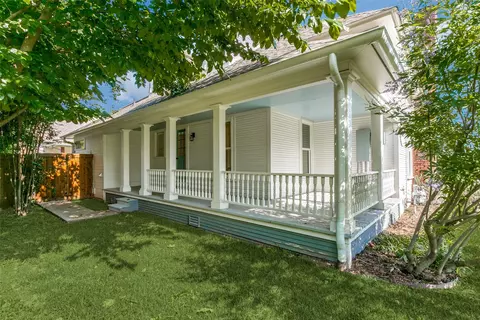 428 E Wall St, Grapevine, TX 76051 photo 24