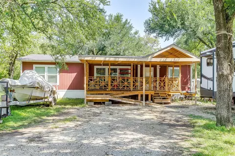 149 N Greenbriar Rd, Whitney, TX 76692