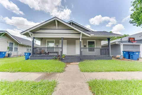 803 N Mckinney St, Ennis, TX 75119