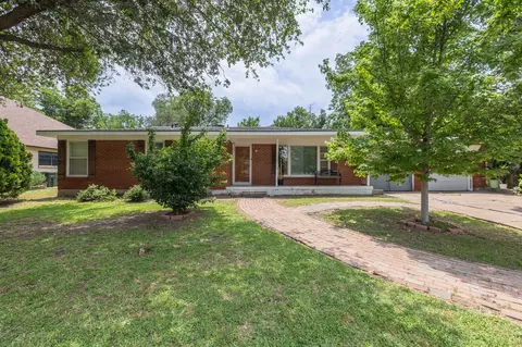 6720 Davidson St, Richland Hills, TX 76118