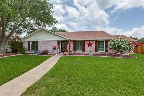 6662 Hillbriar Dr, Dallas, TX 75248