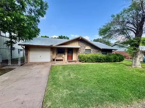 225 N West St, Buffalo Gap, TX 79536