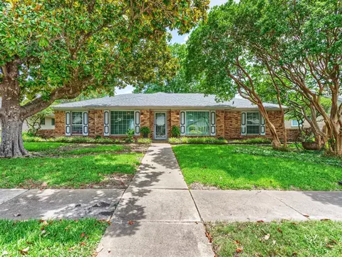 2708 Melrose Dr, Plano, TX 75075