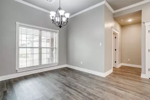 8228 Bruntsfield Loop Dr, Cleburne, TX 76033 photo 10