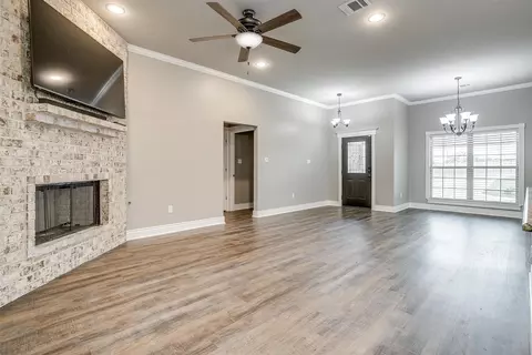8228 Bruntsfield Loop Dr, Cleburne, TX 76033 photo 14