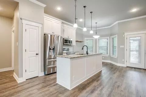 8228 Bruntsfield Loop Dr, Cleburne, TX 76033 photo 17
