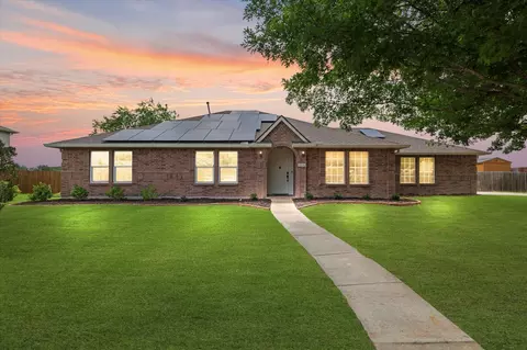 1036 Ridgetop Dr, Justin, TX 76247