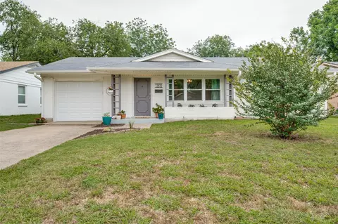 13510 Mount Castle Dr, Farmers Branch, TX 75234