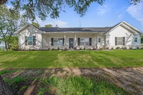3821 Pine Rd, Poolville, TX 76487