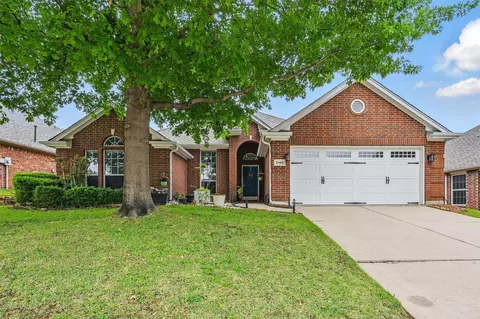 3106 Juneau Dr, Corinth, TX 76210