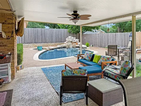 4008 Lynbrook Ln, Arlington, TX 76015