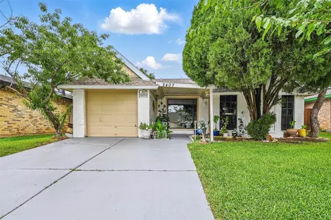 2407 Brookdale Dr, Arlington, TX 76014