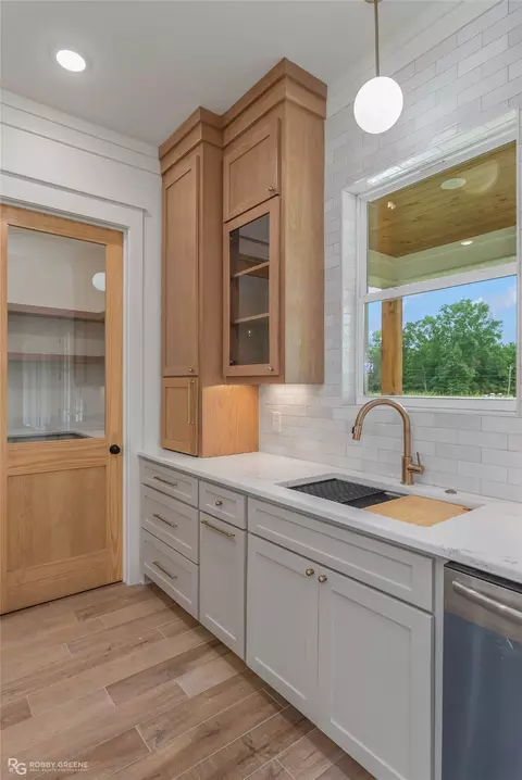 Kitchen - 45 Turtle Creek Dr, Benton, LA 71006 photo 5 of 6