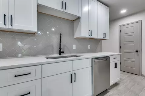 14 E Mountain Creek Dr #25, Grand Prairie, TX 75052