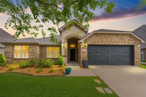 206 Covington Dr, Wylie, TX 75098