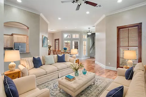 145 Carondelet Ct, Bossier City, LA 71111