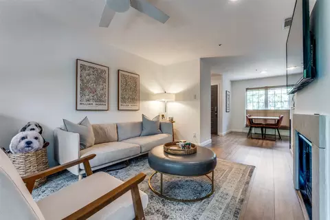 4303 Buena Vista St #206, Dallas, TX 75205