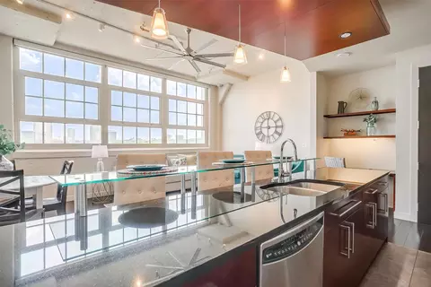 2600 W 7th St #2448, Fort Worth, TX 76107