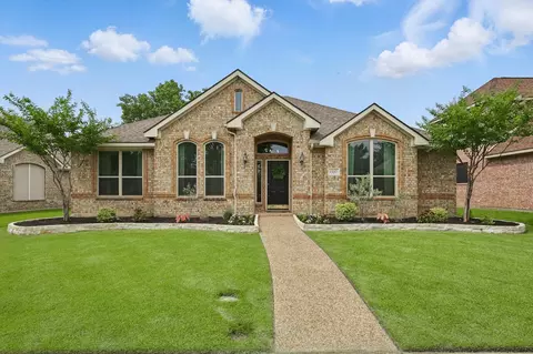 1337 Wentworth Dr, Lewisville, TX 75067