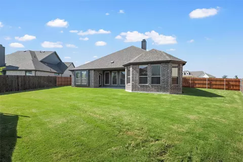 Exterior - 416 Broken Spoke Trl, Mcgregor, TX 76657 photo 2 of 2