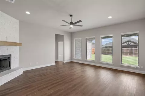 Living - 416 Broken Spoke Trl, Mcgregor, TX 76657 photo 1 of 3