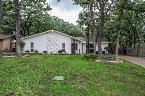 3420 Hampshire Dr, Arlington, TX 76013
