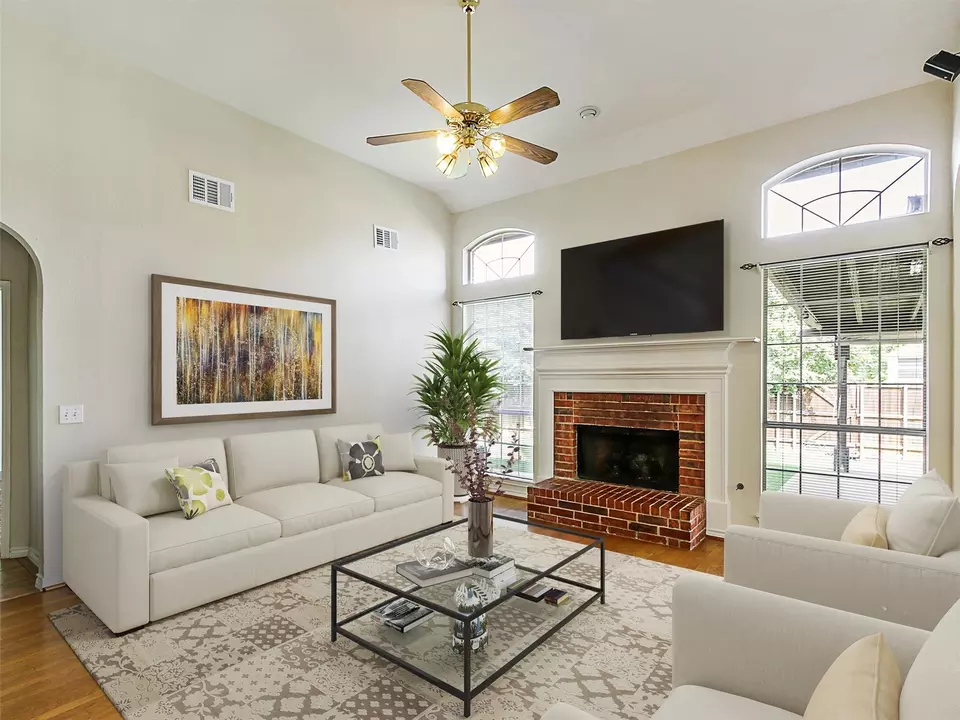 Living - 2302 Breaker Ct, Mckinney, TX 75072 photo 6 of 12