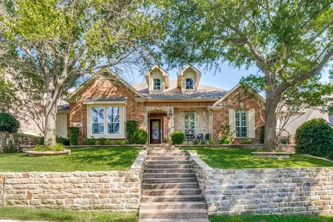 2345 Falls View Dr, Rockwall, TX 75087