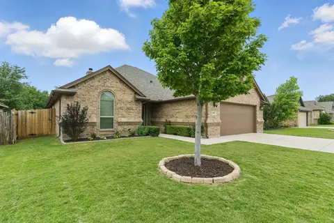 616 Zachary Dr, Weatherford, TX 76087