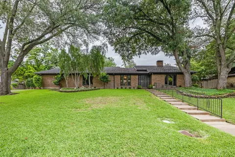 23 Crosslands Rd, Benbrook, TX 76132