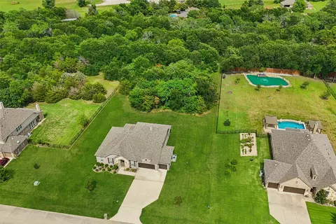 2608 Morning Mist Ln, Nevada, TX 75173