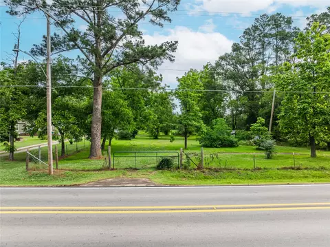 509 Clarksville St, Bogata, TX 75417