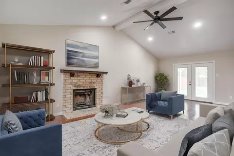 7013 Buttonwood Dr, Fort Worth, TX 76137