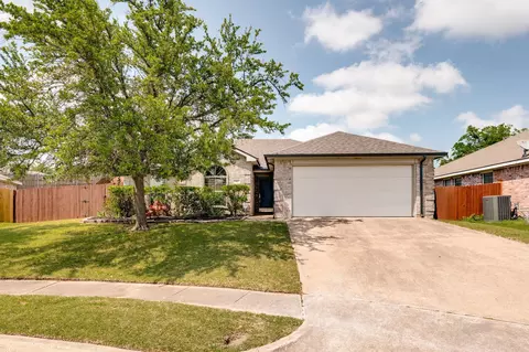 101 Havenwood Ln, Garland, TX 75043